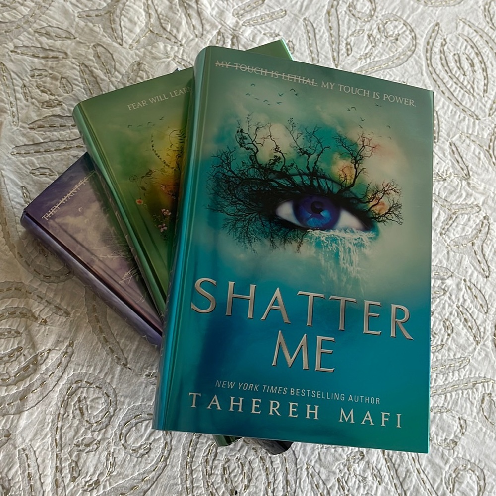 Fairyloot special edition of Tahereh Mafi’s Shatter Me trilogy. Signed by author